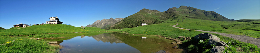 Piani dell'Avaro alla partenza per il segnavia CAI 109